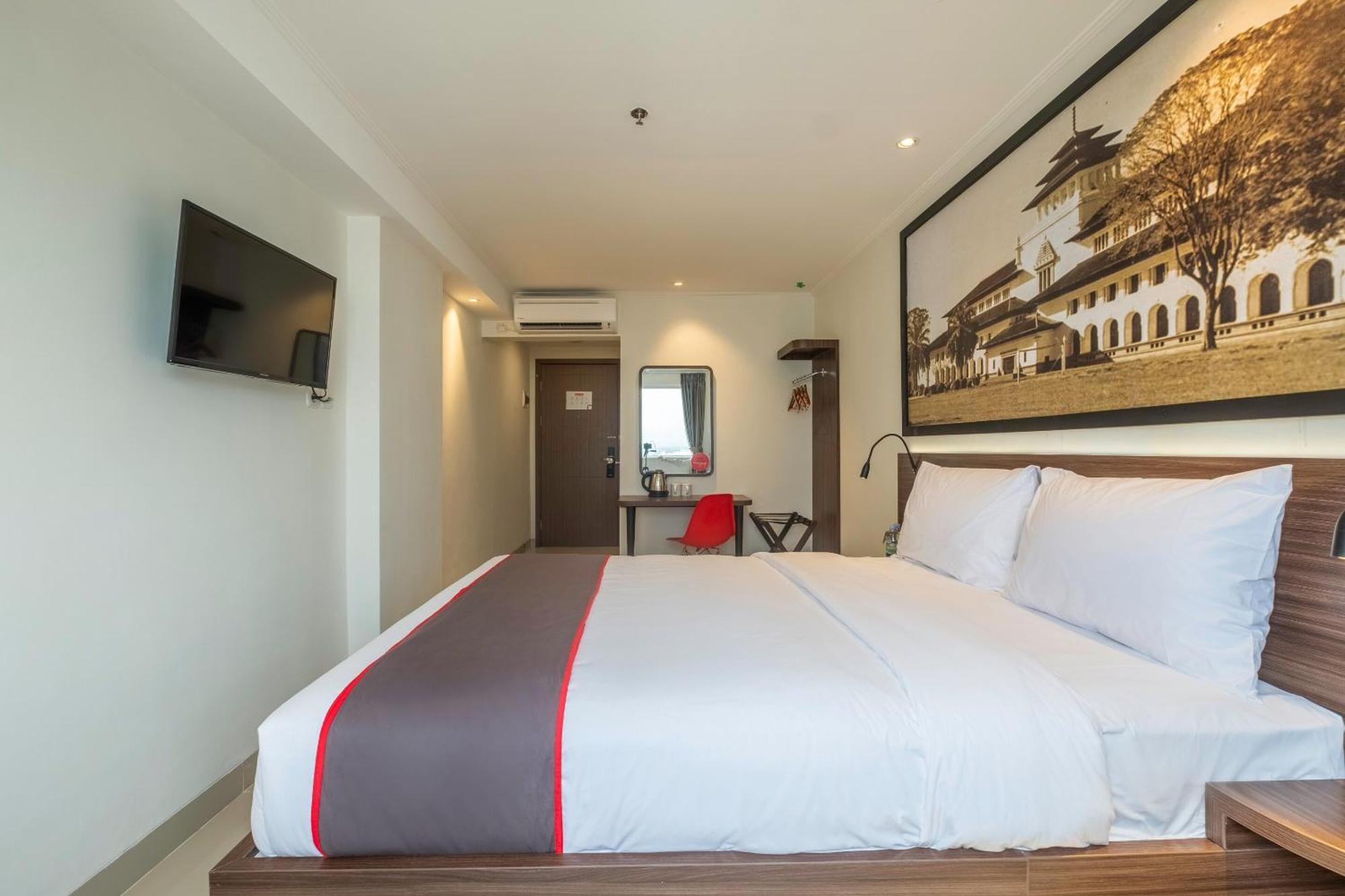Super Oyo Collection O Hotel Pasar Baru Heritage Bandung Extérieur photo