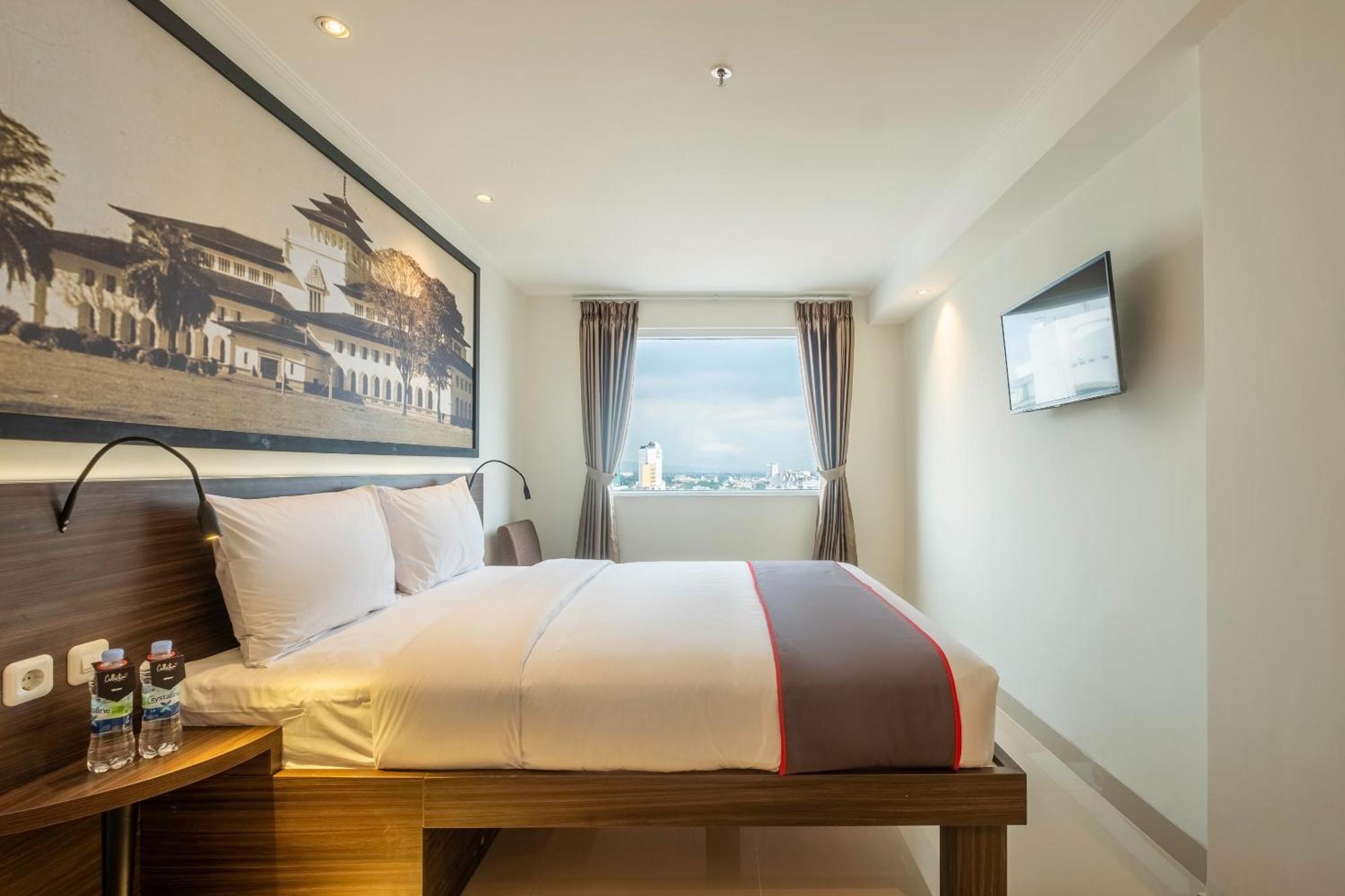 Super Oyo Collection O Hotel Pasar Baru Heritage Bandung Extérieur photo